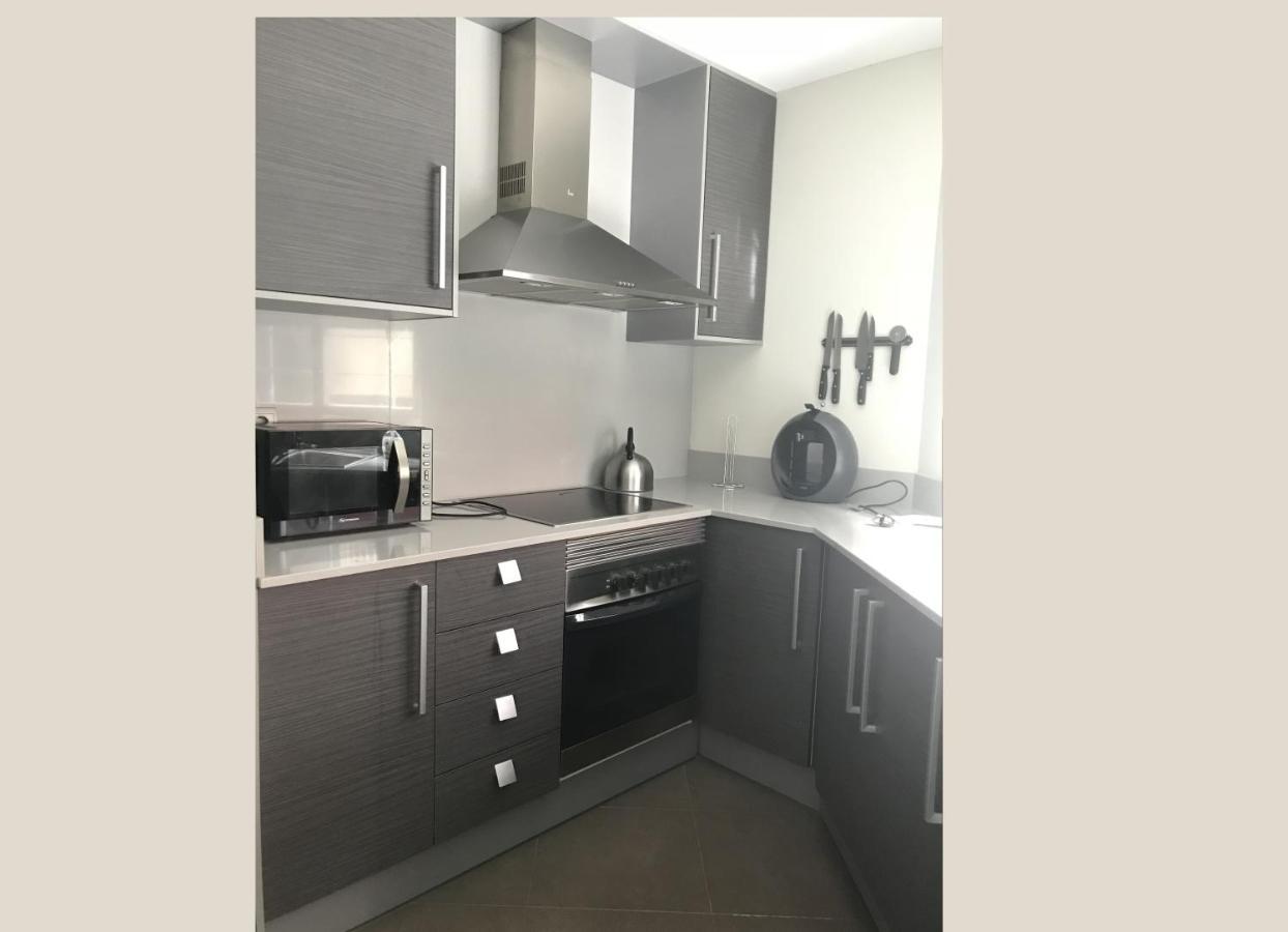 Stunning 2-Bed Apartment In بيغو المظهر الخارجي الصورة
